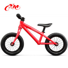 12-Zoll-Aluminiumlegierung Balance Bike / China Yimei Marke CE genehmigt Kick Bike Kids Bike